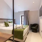 Amaranta Boutique